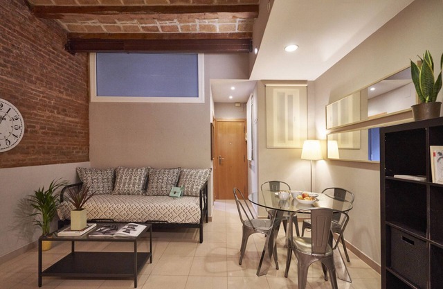 SPERMARINT · - Studio Apartment, Sleeps 2