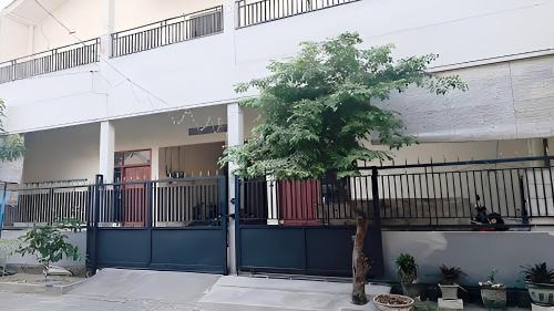 SPOT ON 93685 Homestay Bu Sun SyariahNearTaman Rekreasi & Pemandian Taman Suruh