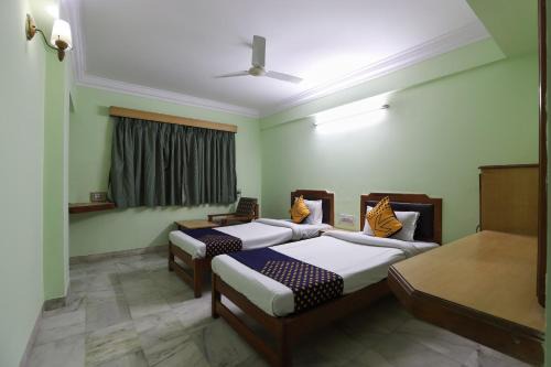 SPOT ON Hotel Hilltop