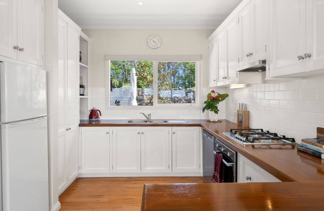 Springhill Views-Country Retreat-sleeps12