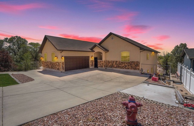 Springville Welcome Home: spacious 5-bedroom house in delightful Springville