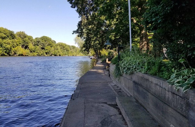 St Joseph Riverfront House With Private RiverWalk! 30 Mins by Boat to Lake MI
