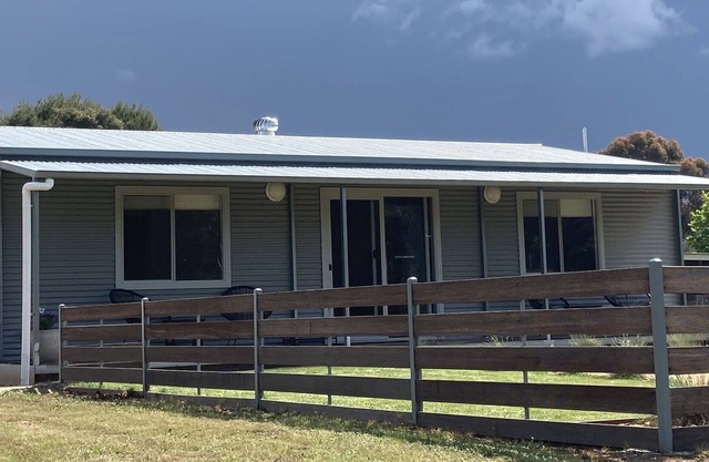 St Peters View - Entire Self Contained 2br Guest House