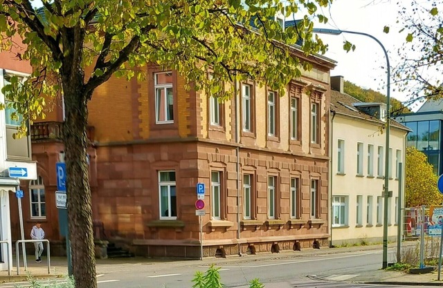 Stadtvilla Laux, beautiful renovated villa in the city center of Merzig