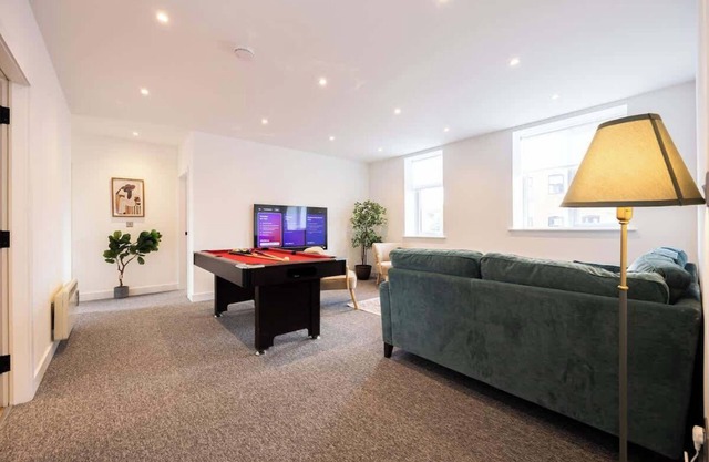 Stanway Apartments Free Parking
