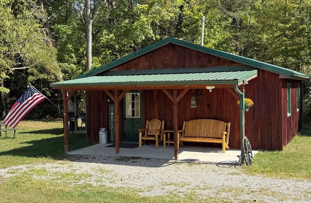 Starr Valley Cabin is a 2 Bedroom Cabin 1/2 mile to Old Mans Cave State Park