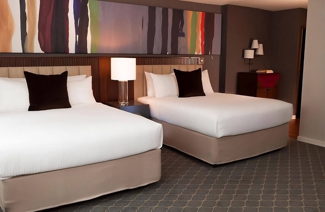 Stay In The Heart Of NYC! Walk to Central Park! Onsite Parking, Pets Allowed!