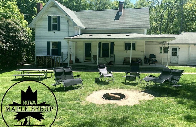 Stay on a live operating maple syrup farm!
