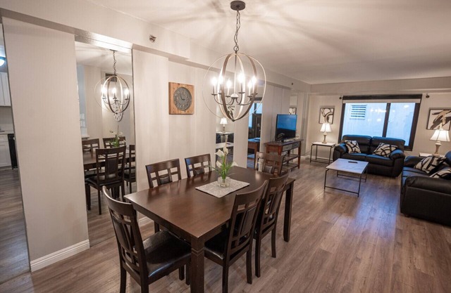 Stay Together on the Strip - 2 Bedroom Condo