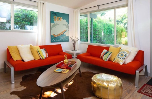#StayinMyDistrict Modern Mid-Century Retreat