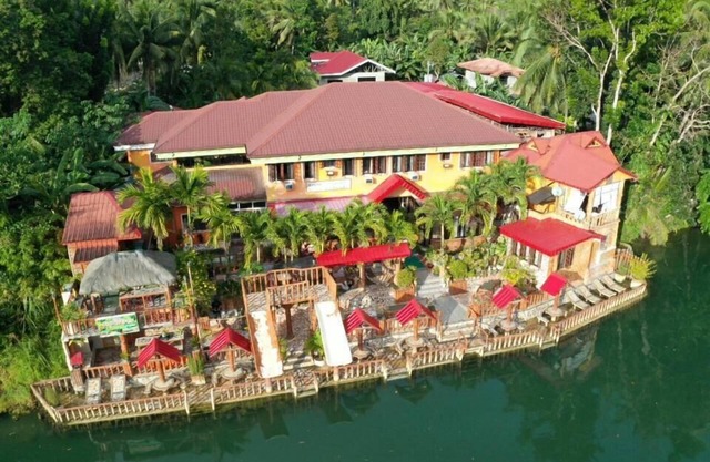 Stefanie Grace Paradise Inn & Restobar