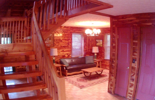 Step back in time in the Tennessee hills at the Starlite Retreat Cabin