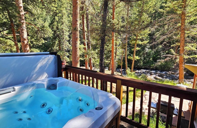 Stonebrook Resort - Adults Only