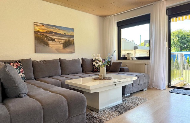 Strandgold 1 - Cozy vacation apartment with terrace and garden