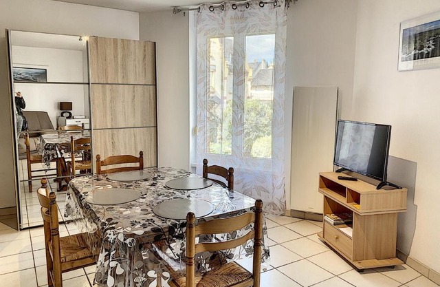 Studio à deux pas de la plage, proche commerces avec Wifi et équipements complets - FR-1-361-40