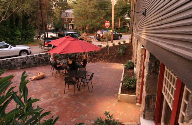 Studio Apt in Ca 1905 walk to Dwntn Asheville 30 Day Minimum