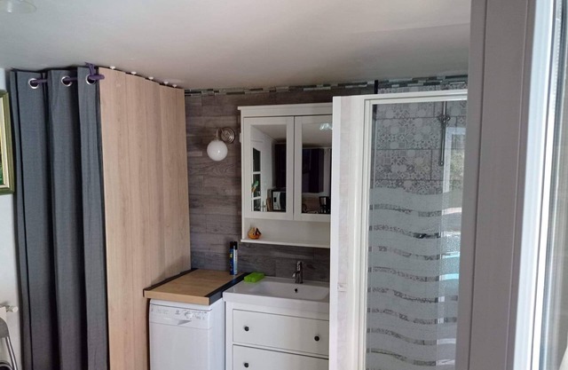 Studio Avec Piscine Privative et Jardin