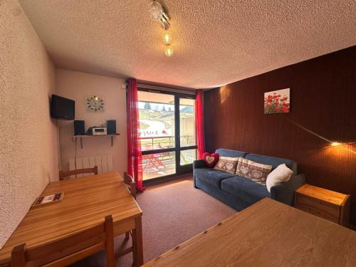 Studio cabine 27m² au pied des pistes de luge, balcon sud, navette gratuite - FR-1-515-236