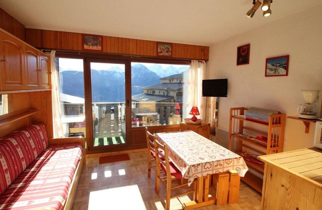 Studio cabine 4 pers, pied des pistes, vue sud - FR-1-297-275