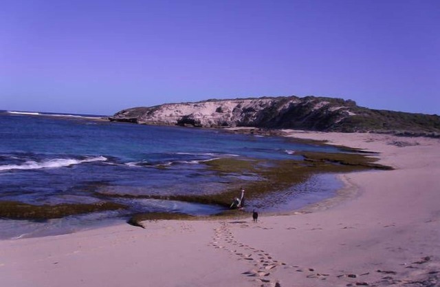 Studio for a beach holiday in Prevelly