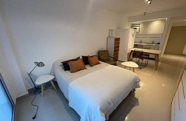 Studio In San Telmo - Paseo De La Cisterna