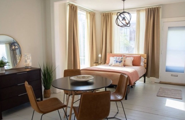 Studio Living in the Arts District!