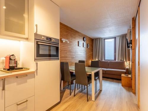 Studio rénové au cœur de Plagne Bellecôte, 4 pers, balcon, proche télécabine - FR-1-351-65