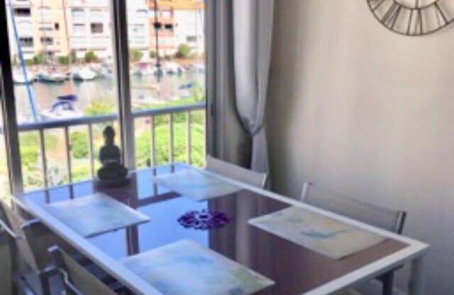STUDIO RENOVATED WITH VIEW ON BOATS FOR 4 PEOPLE