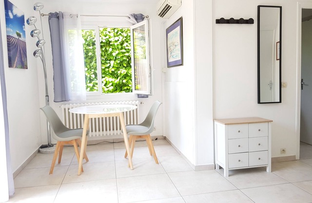 Studio with beautiful terrace in a quiet closed villa, near sand beaches