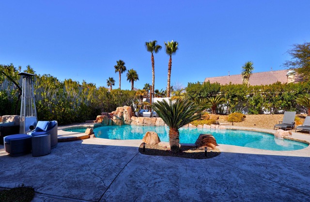 Stunning 1 Story, 3 Bdr W gym w peloton basic dumbells, massage room, Pool & Spa