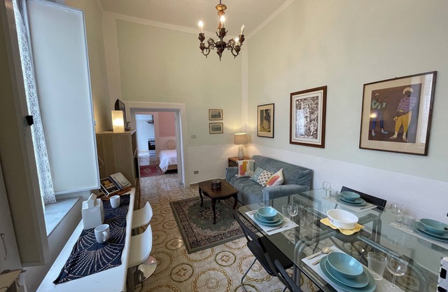 Stunning Apartment with petite terrace in Aristocratic Palace