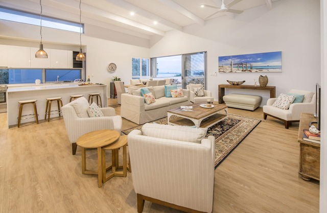 Stunning Couples Retreat with Ocean Views just 300 Metres to Beach