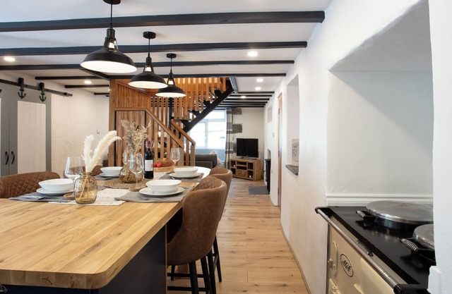 Stunning farmhouse on the Lizard Peninsular by Porthleven & Lizard Holidays