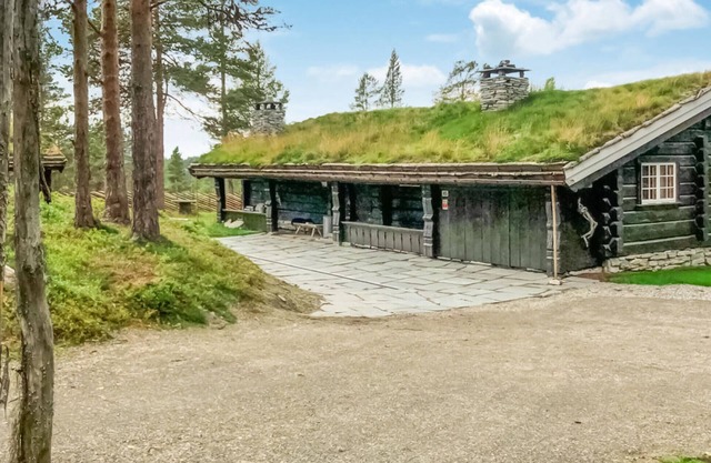 Stunning home in Kvam with WiFi