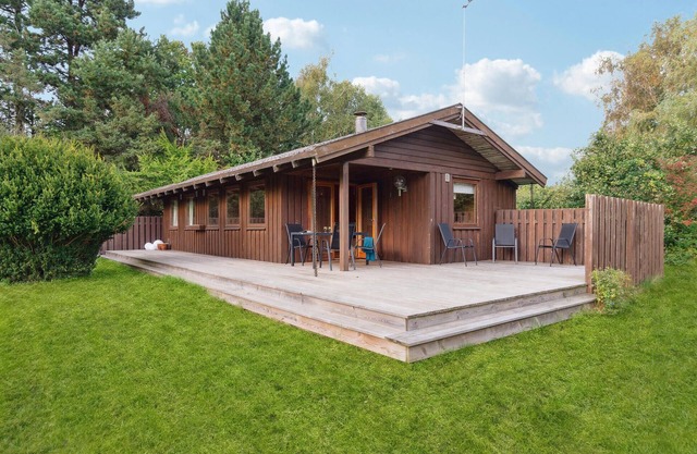 Stunning home in Vejby with kitchen