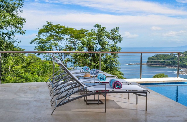 “Stunning Home with Breathtaking Views and Personalized Service”