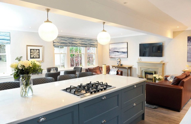 Stunning house (sleeps 5) in the heart of St. Andrews with private parking