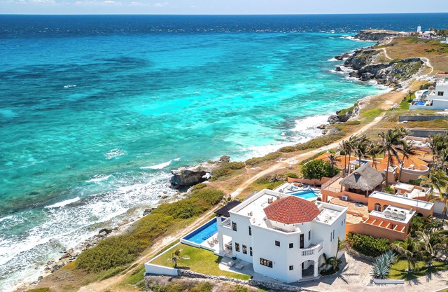 Stunning, new, unique, Caribbean front property in Punta Sur - Casa Carey!