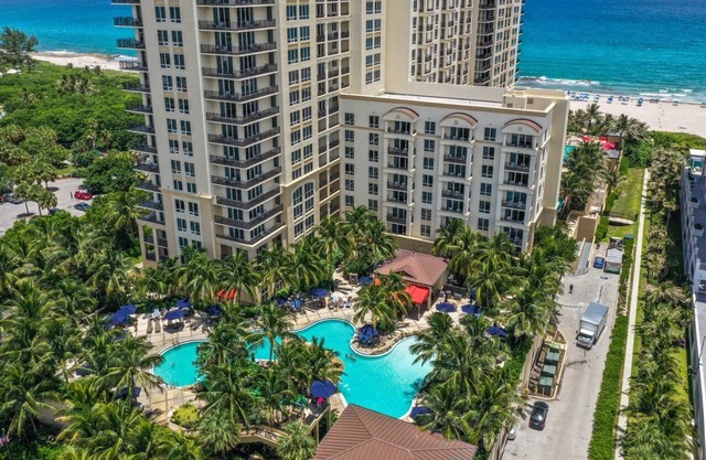 Stunning Oceanfront Resort, enjoy breakfast on your extended balcony