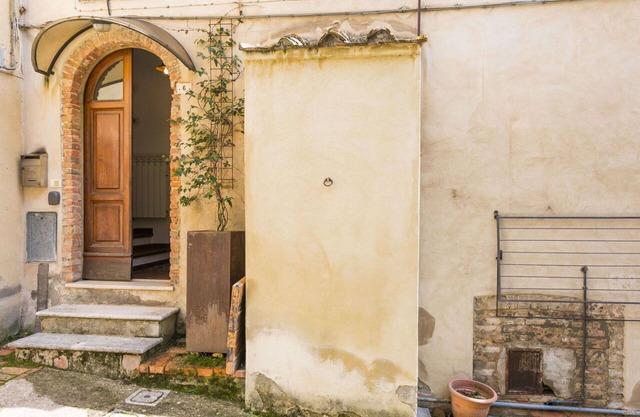 Stunning private villa for 4 guests with WIFI, TV and pets allowed