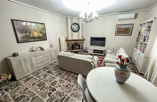 Stunning private villa for 7 people with WIFI, A/C, TV, terrace, pets allowed and panoramic view
