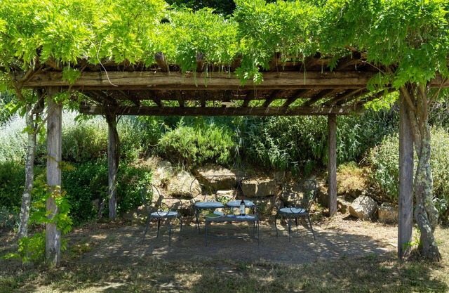 Stunning private villa for 11 people with private pool, WIFI, TV and balcony, close to Florence