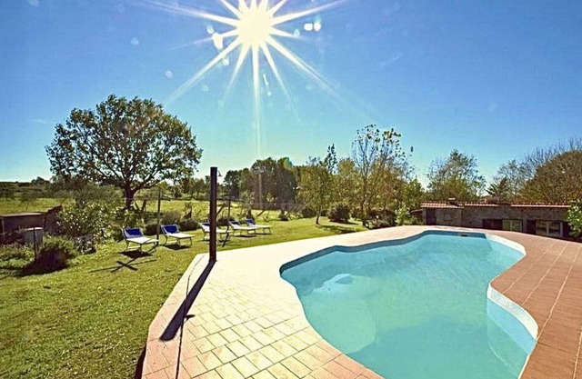 Stunning private villa for 7 people with WIFI, private pool, pets allowed and panoramic view