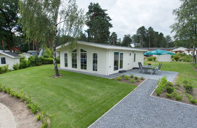 Stunning private villa for 4 people with pool, WIFI, TV, terrace and parking
