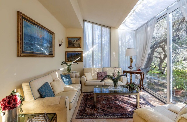 Stunning private villa for 5 guests with A/C, WIFI, TV, patio and panoramic view