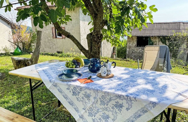 Stunning private villa for 7 people with A/C, TV and pets allowed