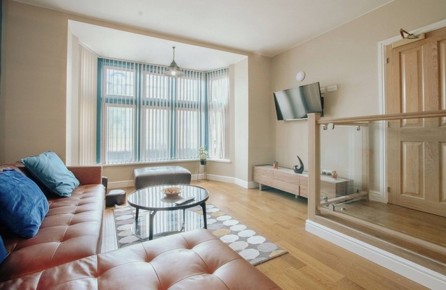 Stunning quiet apartment in Historic building