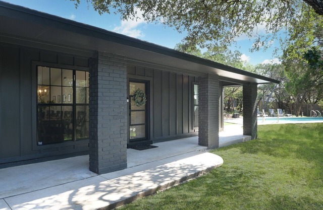 Stunning Remodeled Vacation Home in Leon Springs, San Antonio