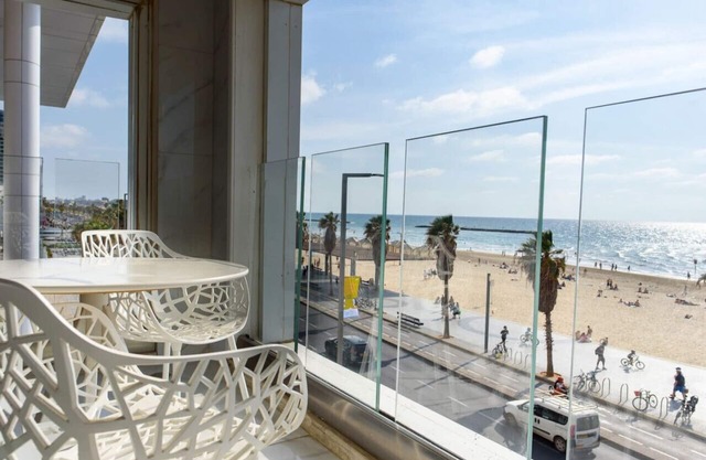 Stunning Sea View Apartment!