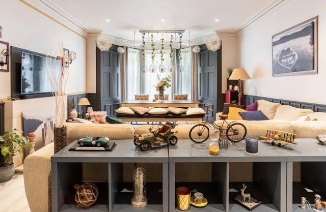 Stunning Victorian apartment perfect for large groups or family stays.